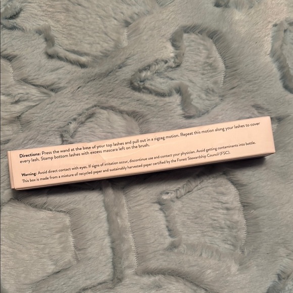 NIB Red Aspen Bronze Pressed Powder and Mascara Set - Picture 5 of 7